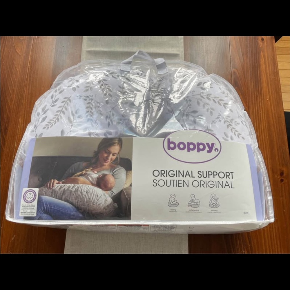 Boppy Leaf Pattern Support Pillow
